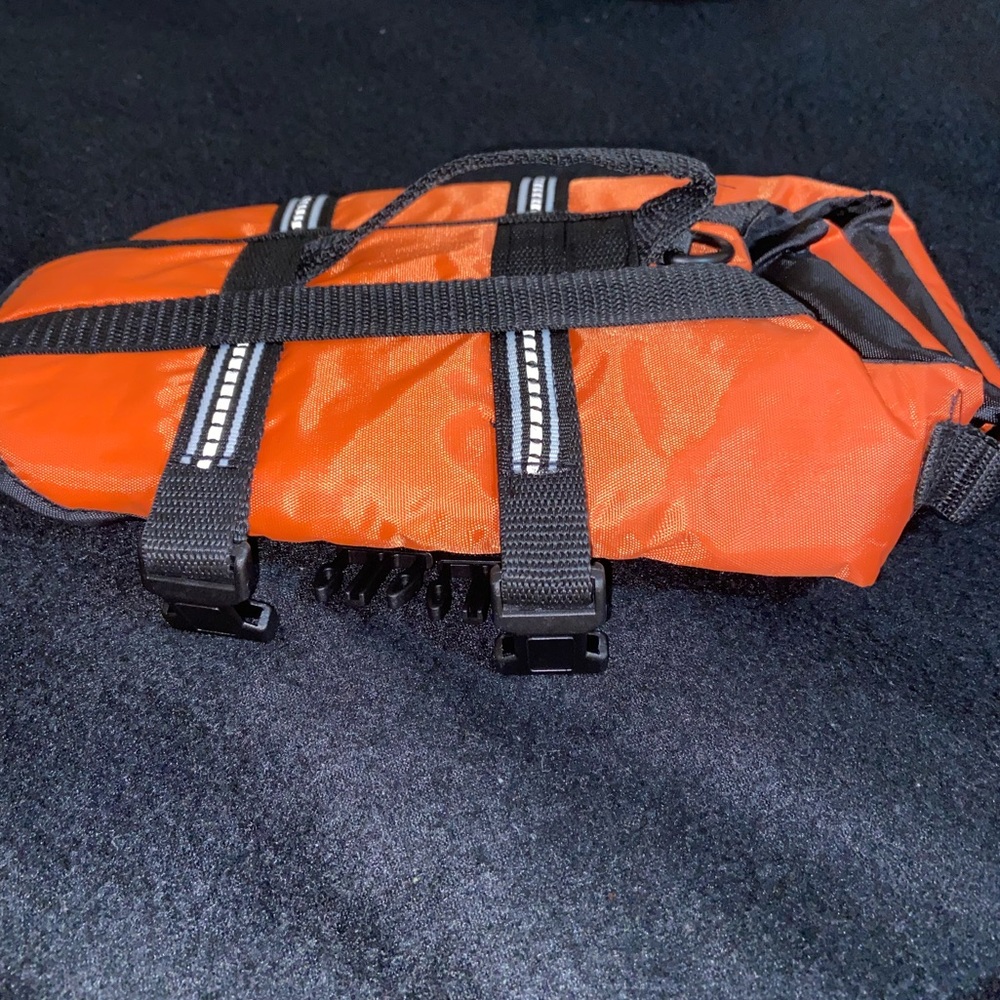 NWOT Small breed dog life jacket - Picture 2 of 3